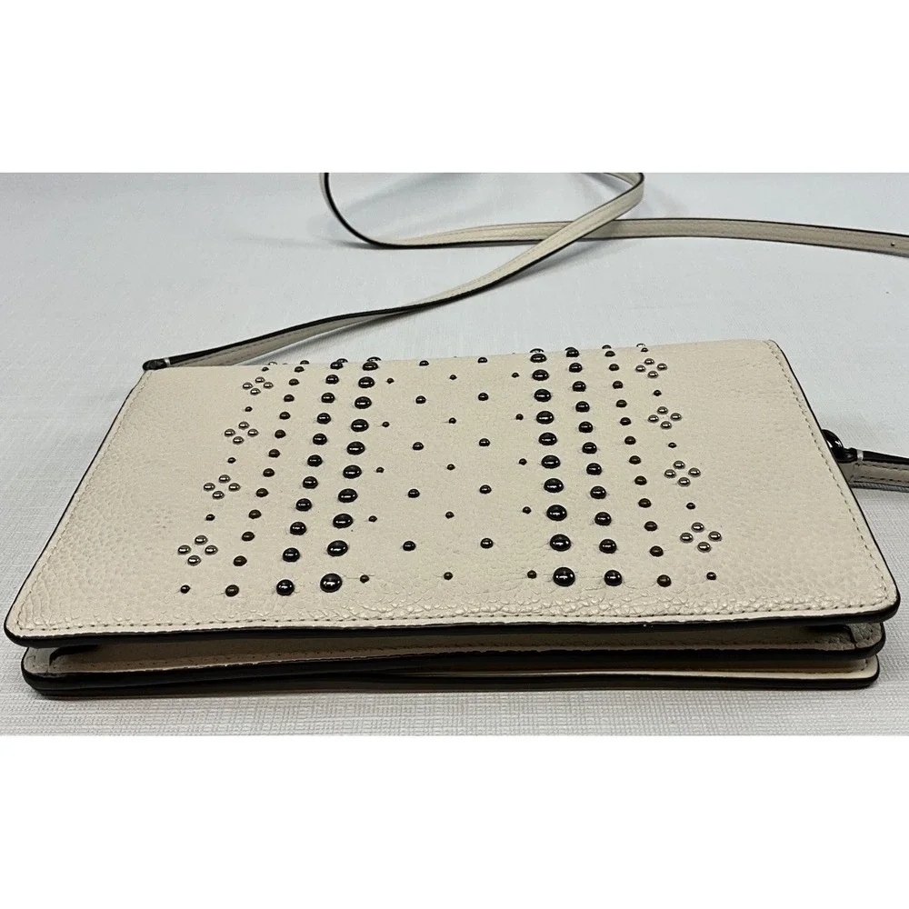 COACH Bandana Rivets Foldover Crossbody Purse Bag Ivory Pebbled Leather VGUC